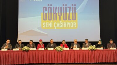 TRABZON (AA) – Trabzon'da havacılık sektörü çalışanları, "Gökyüzü Seni Çağırıyor"