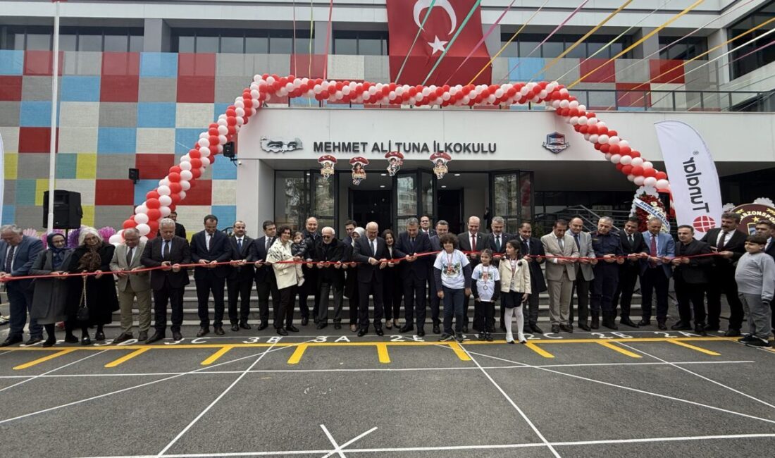TRABZON (AA) – Trabzon'un Ortahisar ilçesinde yapımı tamamlanan 24 derslikli