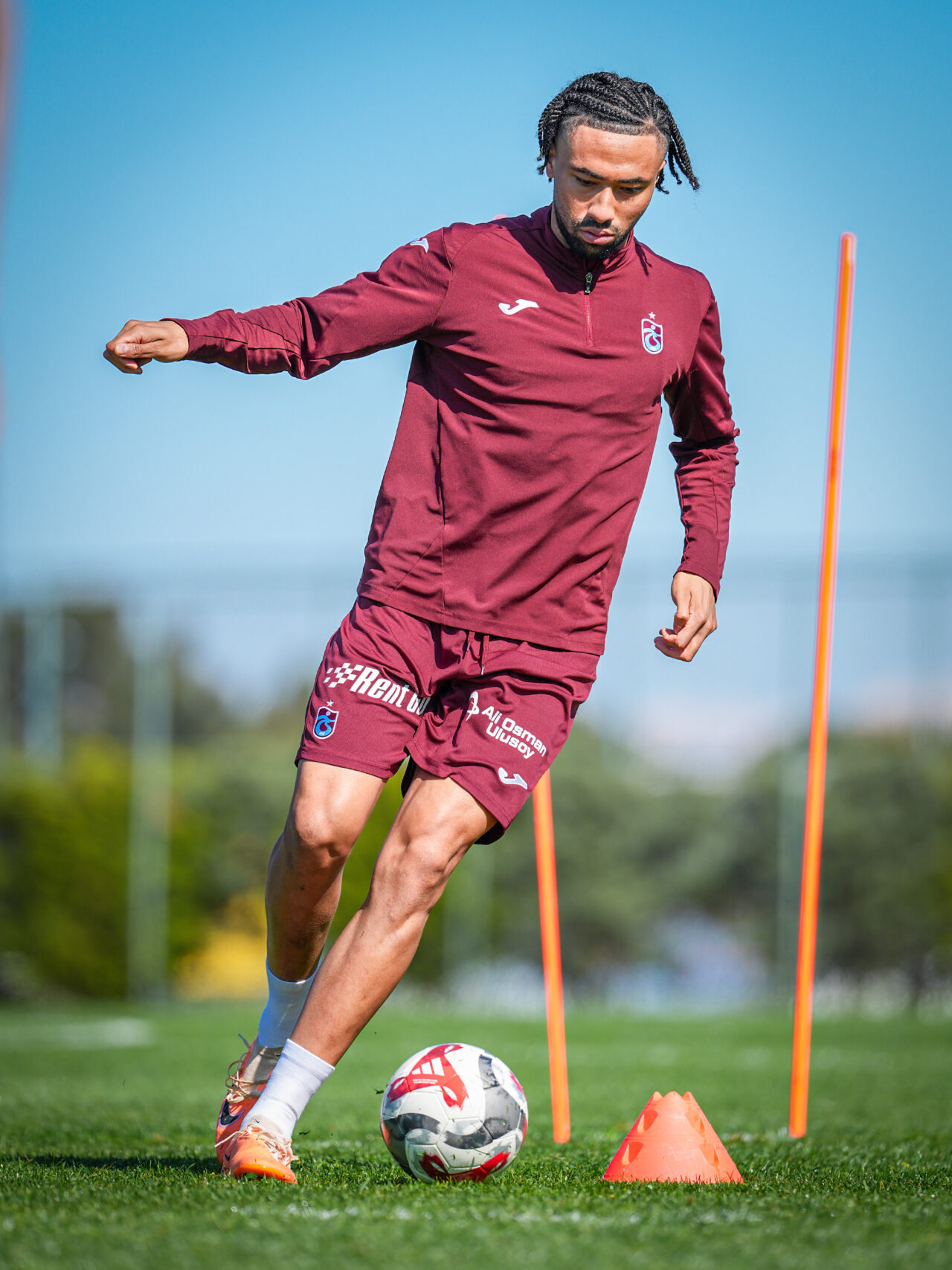 - Antrenmanda Nijeryalı forvet Onuachu da yer aldı