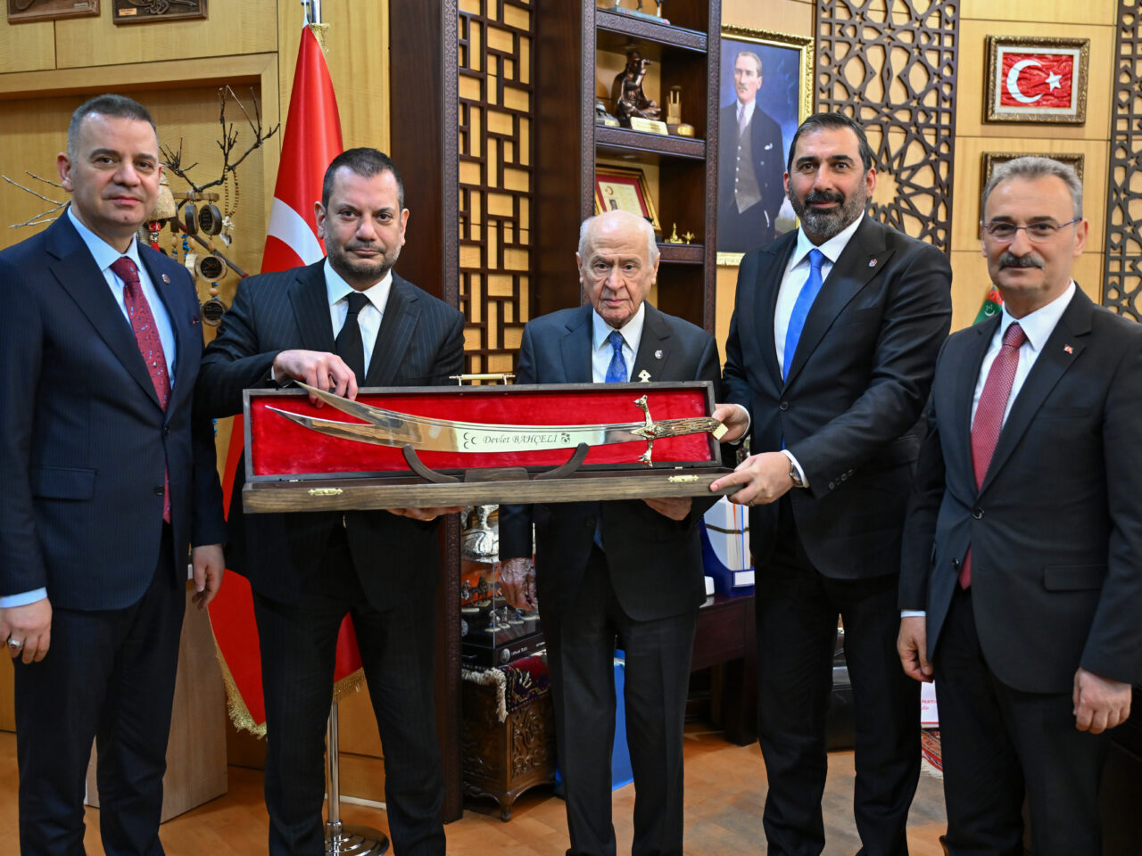 TRABZON (AA) – Trabzonspor Kulübü Başkanı Ertuğrul Doğan, MHP Genel