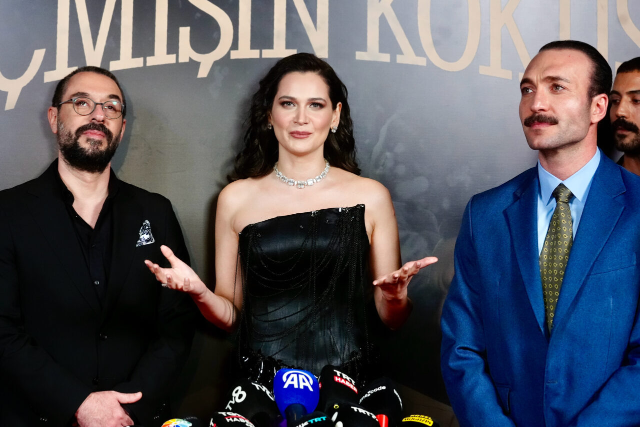 - Kuzey Makedonya'nın tarihi dokusu eşliğinde imkansız bir aşk hikayesini