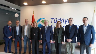 - TSB Başkanı Ahmet Yaşar:
- "Dijitalleşme, sürdürülebilirlik ve müşteri odaklılık