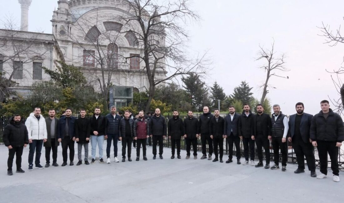 İSTANBUL (AA) – Türkiye Gençlik Vakfınca (TÜGVA) yapılan seher vakti