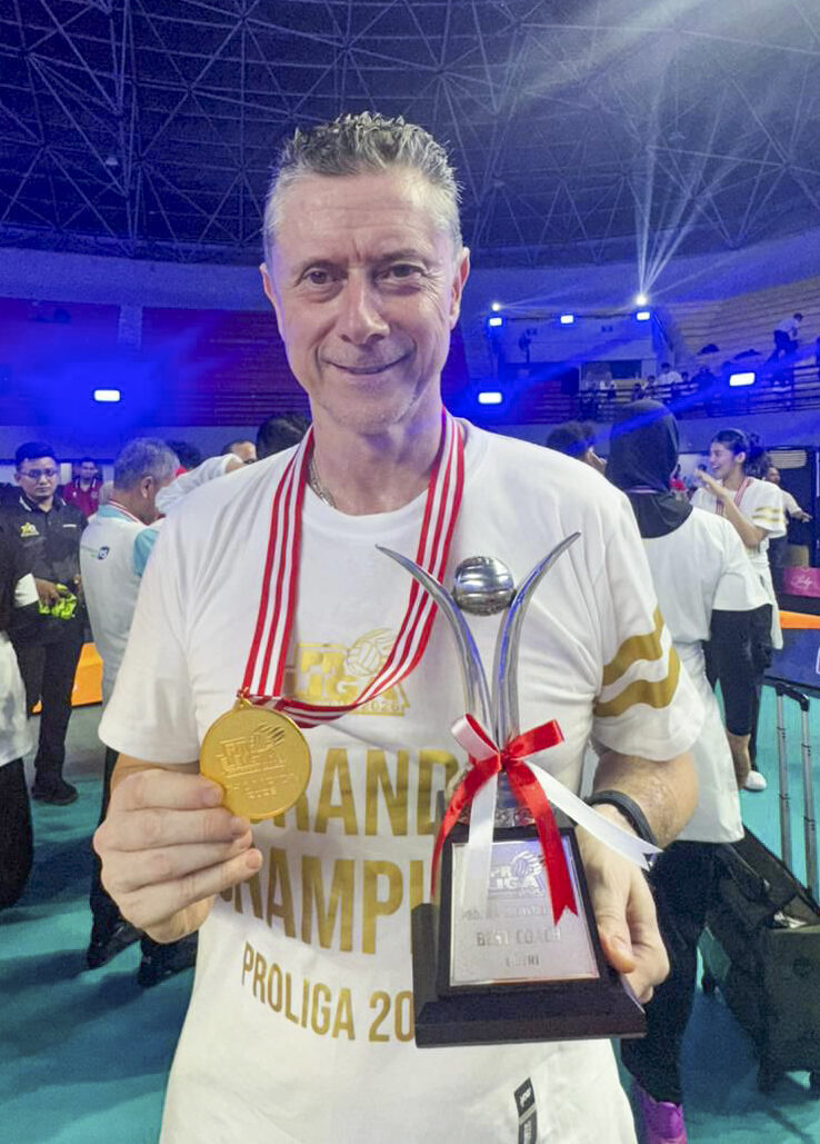 - Pertamina Enduro Kadın Voleybol Takımı, Karslıoğlu yönetiminde Endonezya Proliga'da