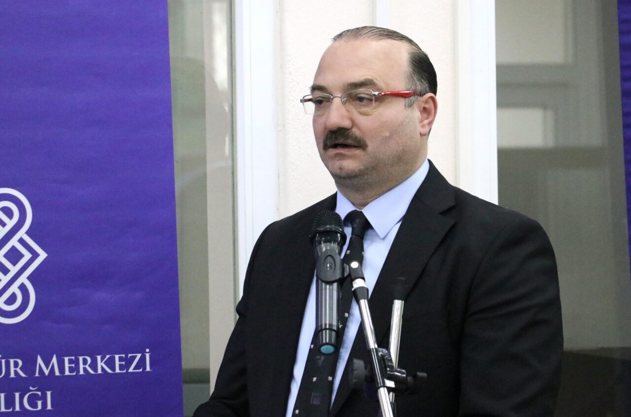 ERZURUM (AA) – Hayatı boyunca biriktirdiği dev kitap koleksiyonu ve