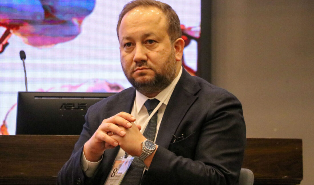 İZMİR (AA) – İzmir'de düzenlenen 8. Ulusal Pamuk Zirvesi'nde, Türk