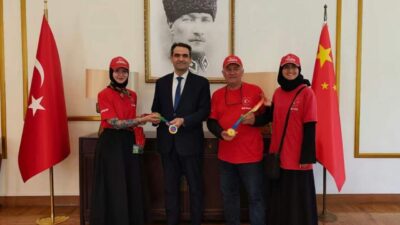 PEKİN (AA) – İstanbul Uçurtmacılar Derneği bünyesinde kurulan "Türk Uçurtma