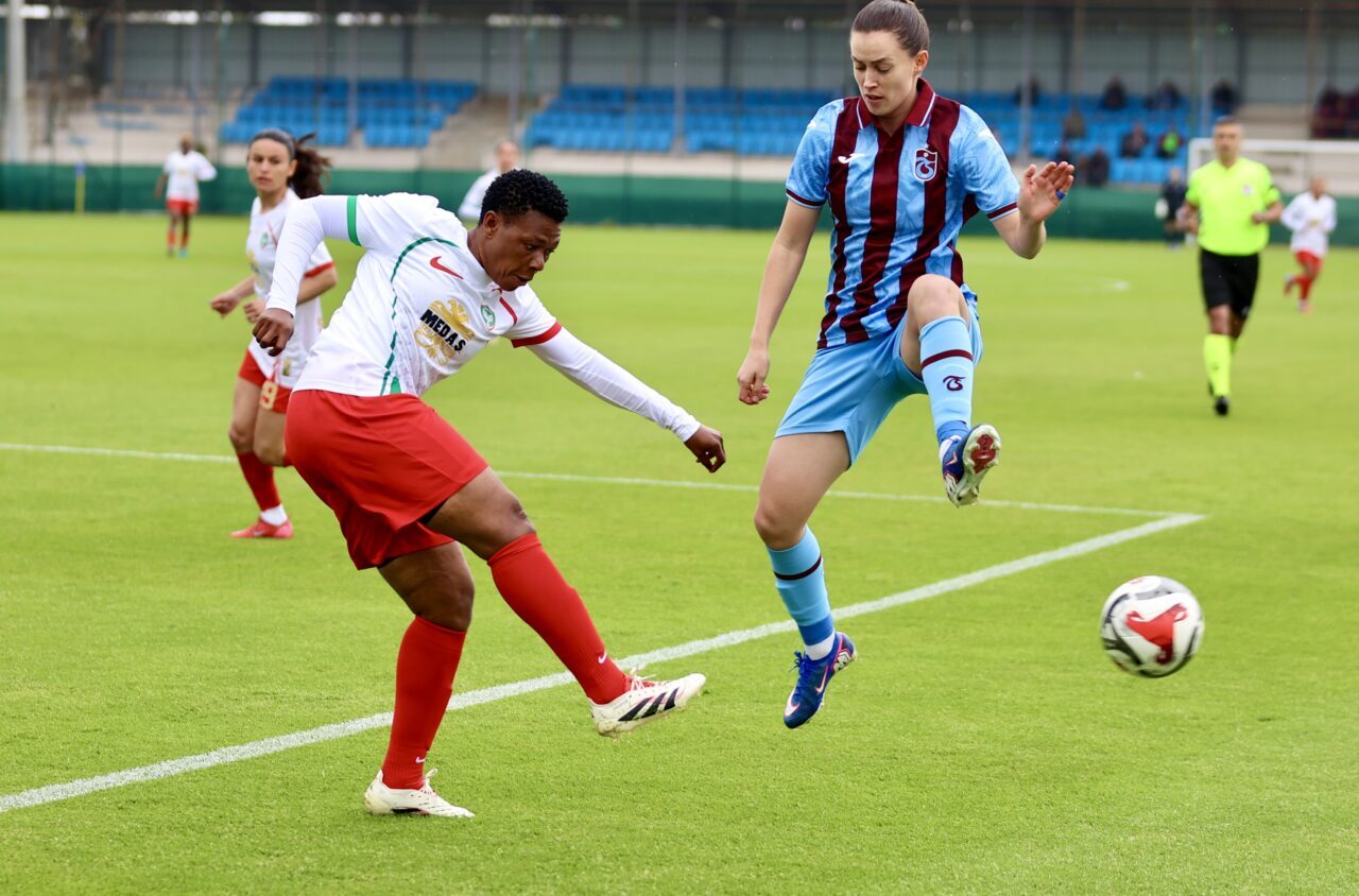 - Trabzonspor: 2 - Amed Sportif Faaliyetler: 0