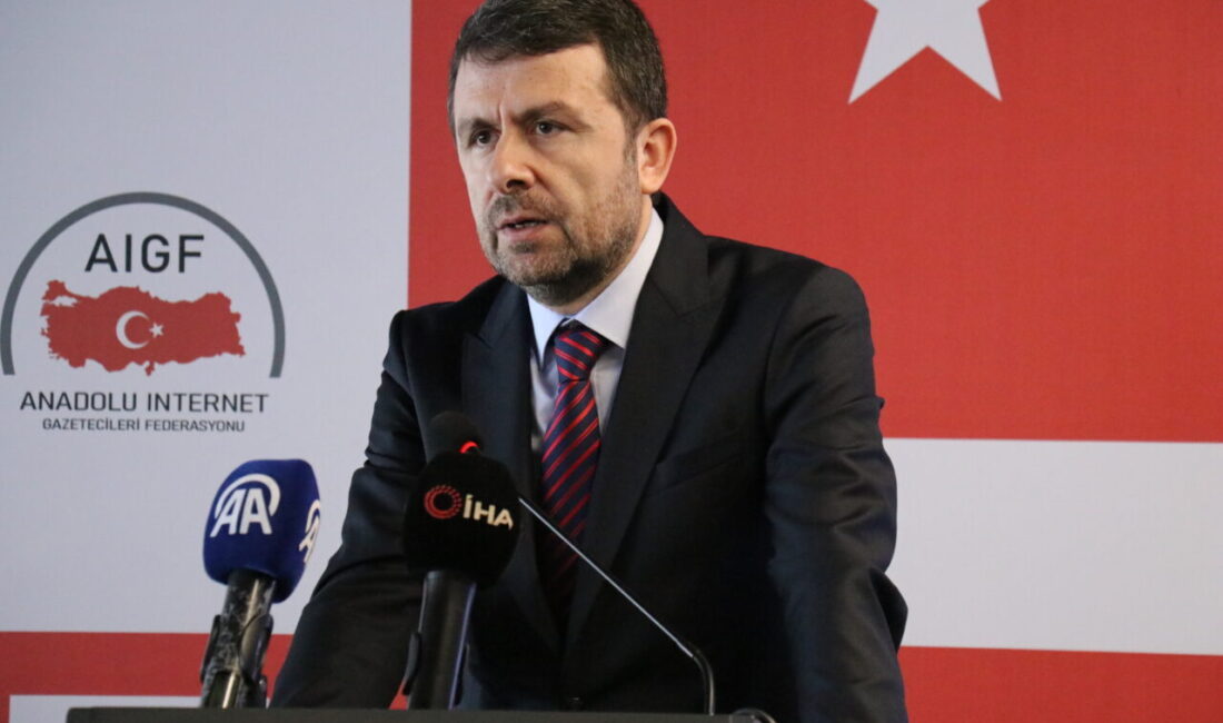 - Basın İlan Kurumu Genel Müdürü Abdulkadir Çay:
- "Akademik bilgiyle