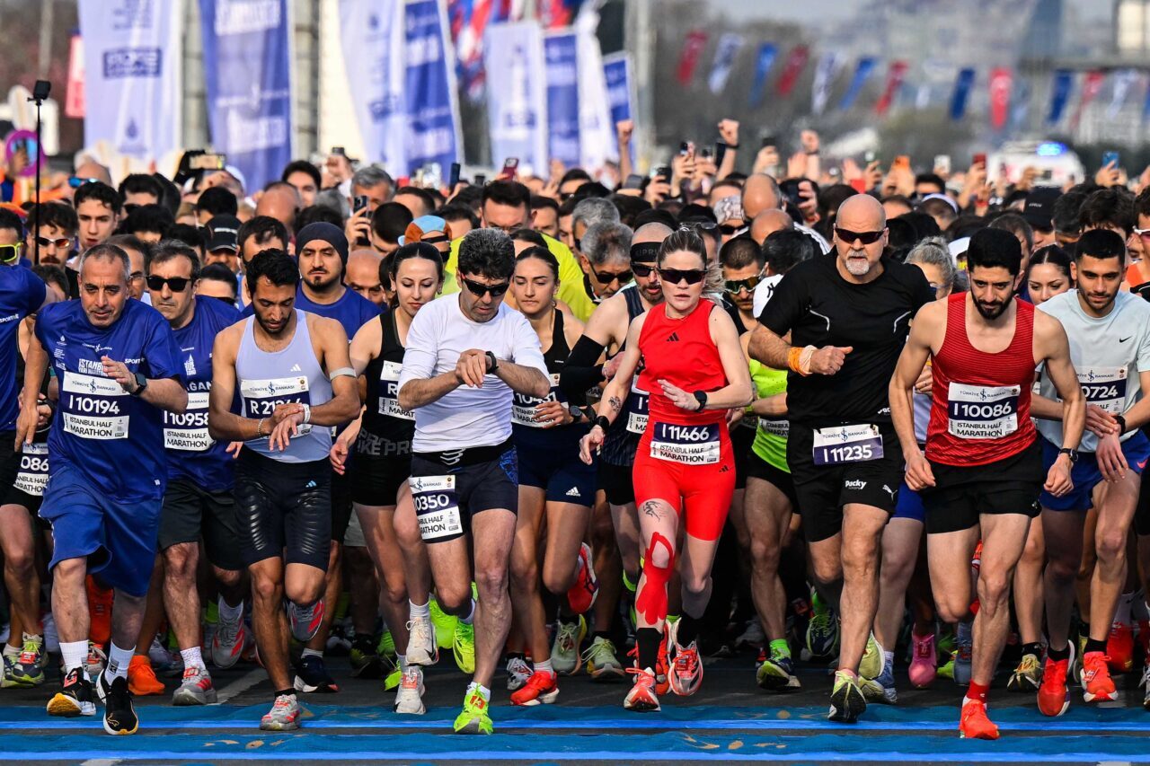 İSTANBUL (AA) – Türkiye İş Bankası 21. İstanbul Yarı Maratonu,