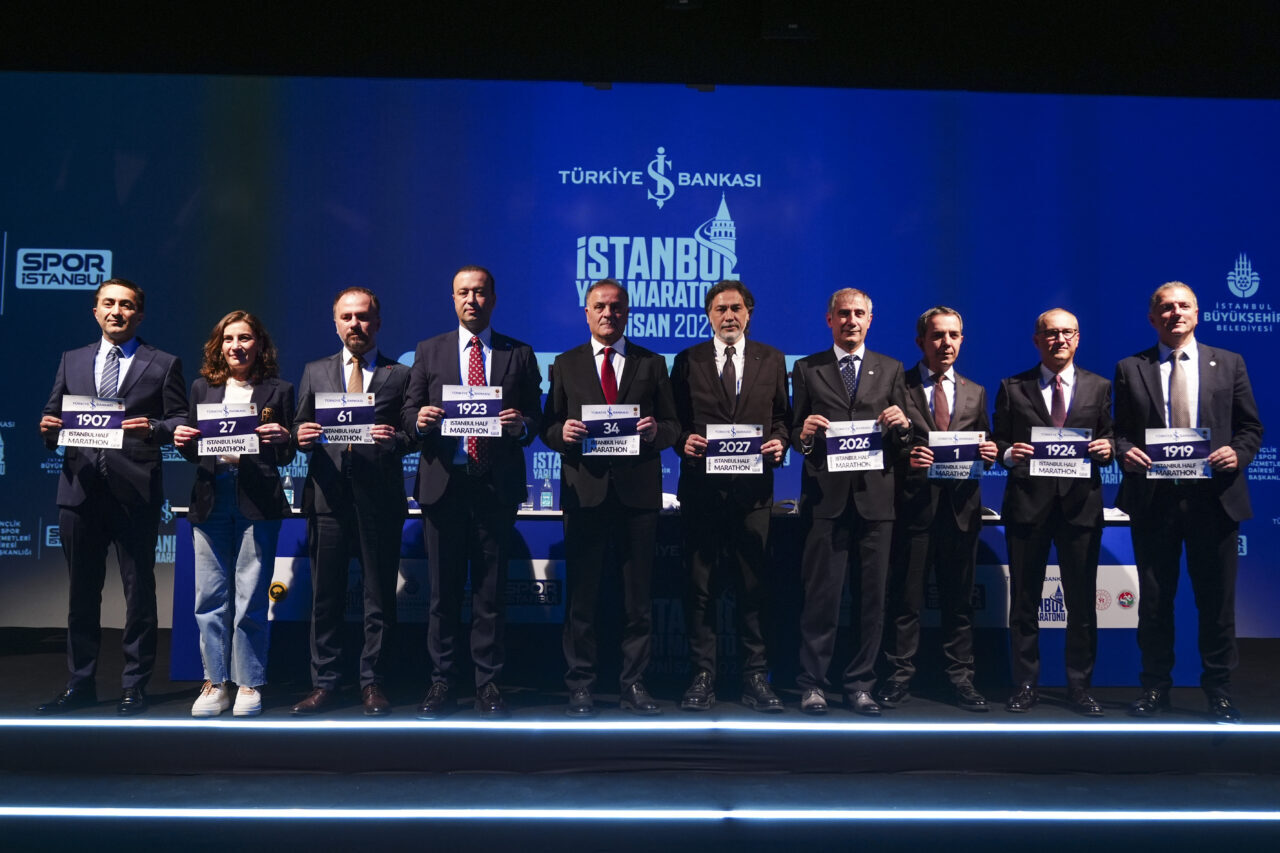 - Türkiye Atletizm Federasyonu Başkanı Ahmet Karadağ:
- "Federasyon olarak bu