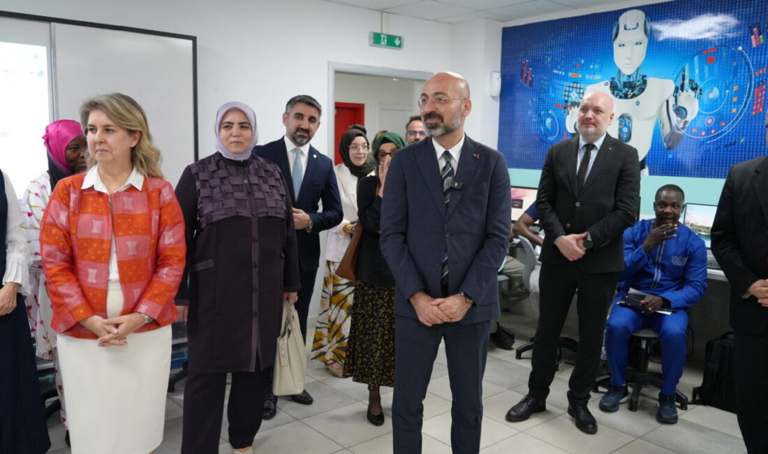 ABUJA (AA) – Türkiye Maarif Vakfı (TMV), Fildişi Sahili'nde Afrika