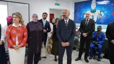 ABUJA (AA) – Türkiye Maarif Vakfı (TMV), Fildişi Sahili'nde Afrika