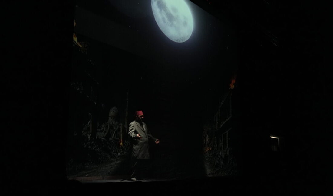 ÇANAKKALE (AA) – Yenilmez Sanat Merkezi tarafından hazırlanan, "Firavunla Yüz