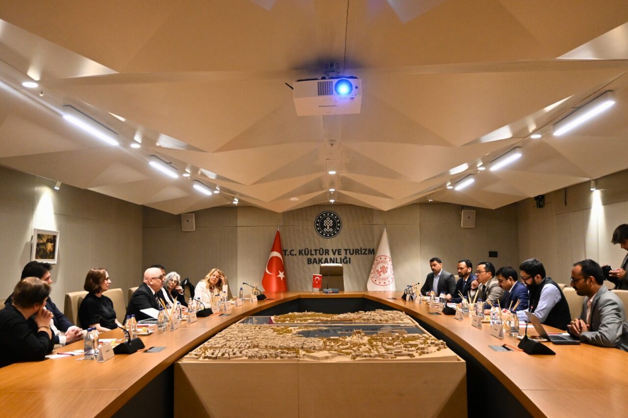 İSTANBUL (AA) – "Hindistan-Türkiye İş Yuvarlak Masa Toplantısı"nda iki ülke