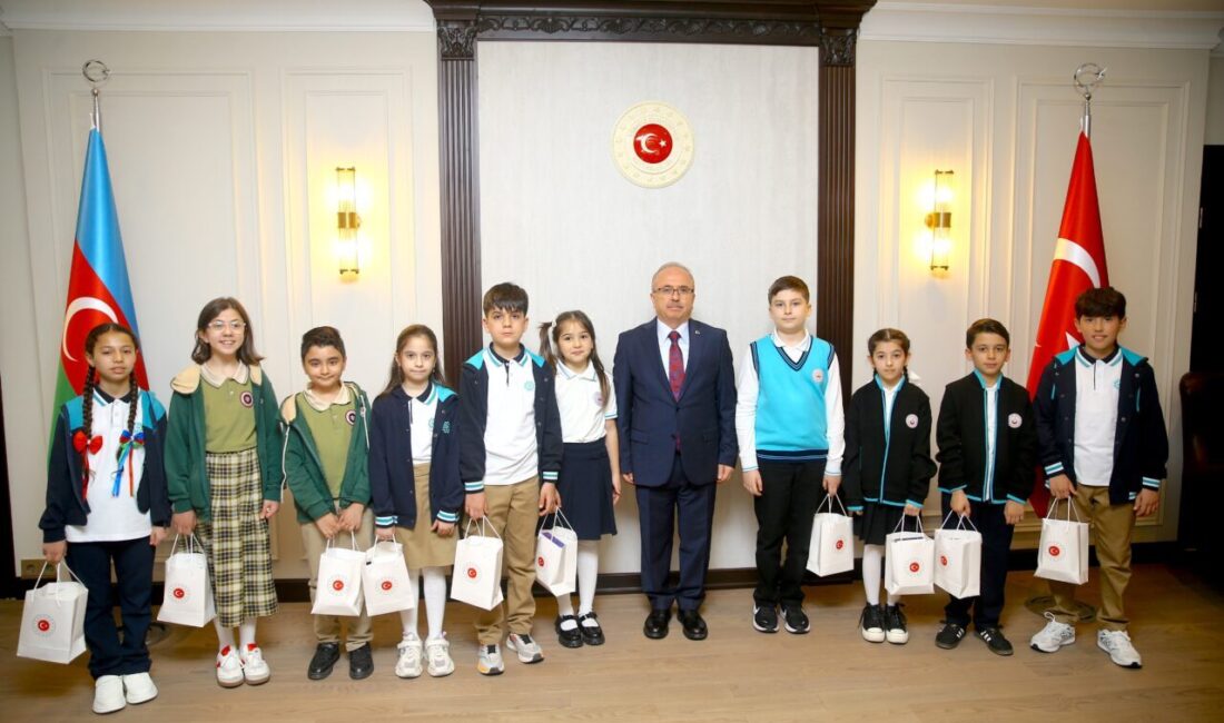 BAKÜ (AA) – Türkiye'nin Bakü Büyükelçisi Birol Akgün, 23 Nisan