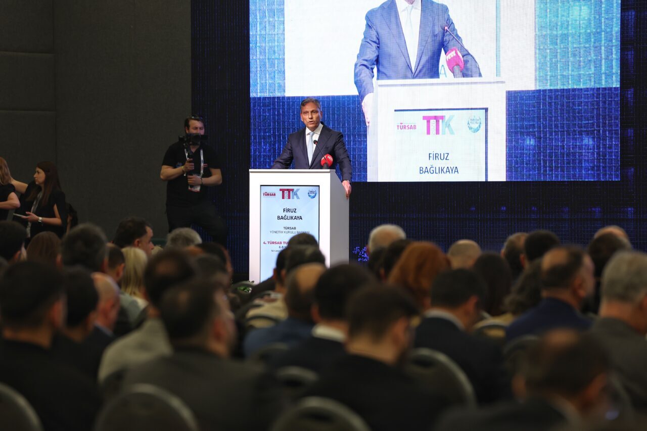 - Türkiye Seyahat Acentaları Birliği Yönetim Kurulu Başkanı Firuz Bağlıkaya:
-