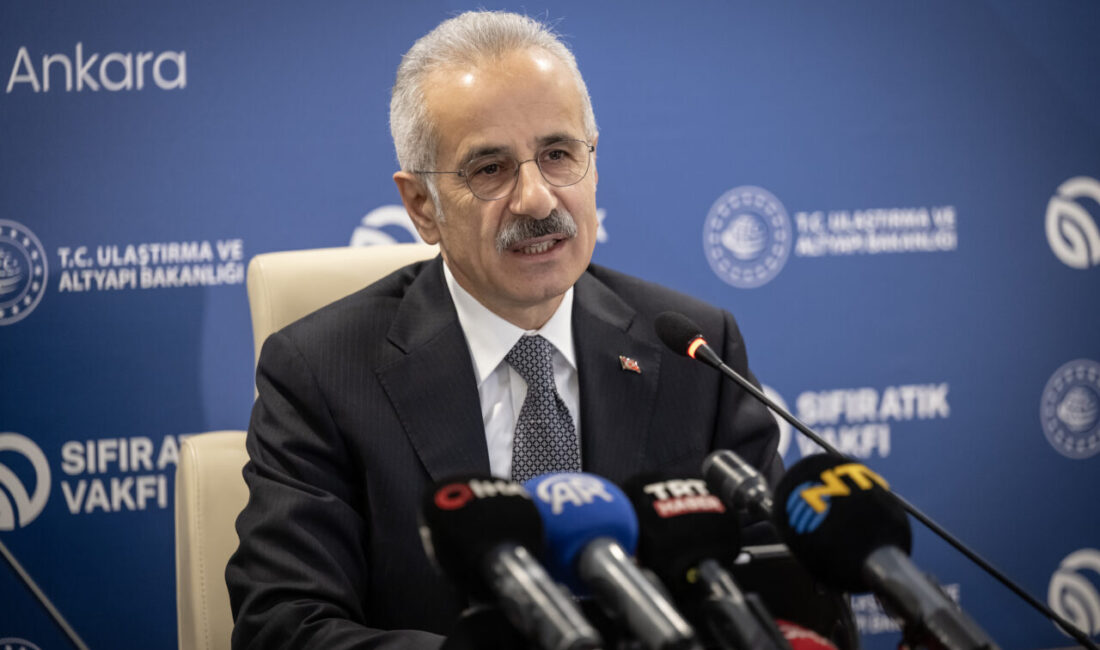 - Ulaştırma ve Altyapı Bakanı Abdulkadir Uraloğlu:
- "Protokol, ulaştırma ve