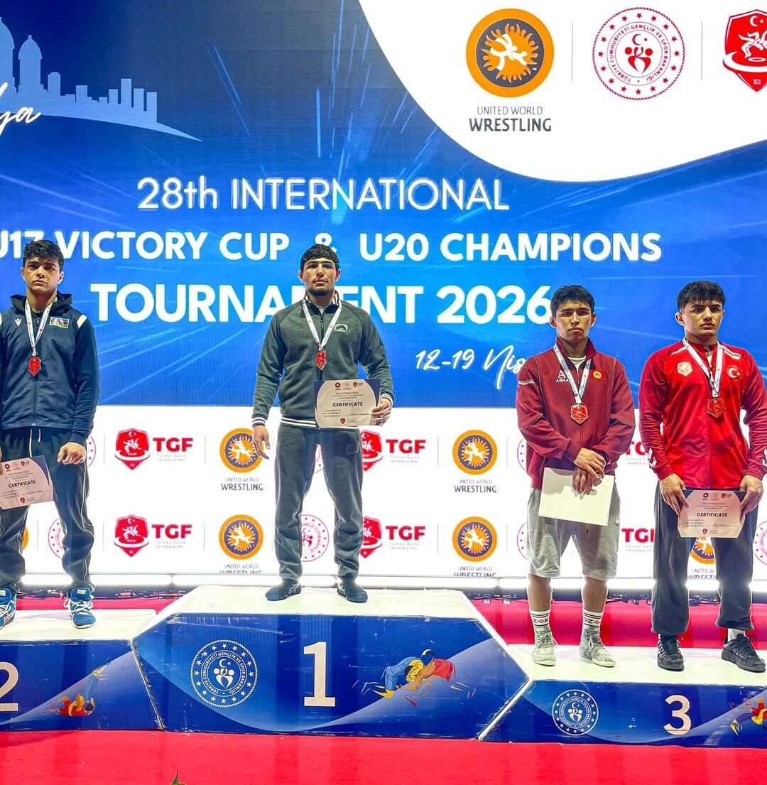 - Kadınlarda 3'üncü olan Türkiye'nin 20 yaş altı milli takımları,