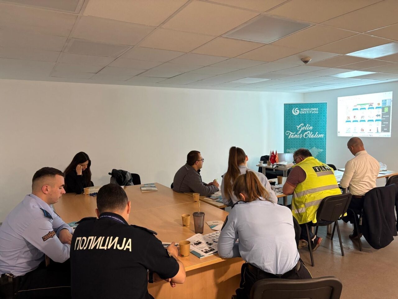 ÜSKÜP (AA) – Üsküp Yunus Emre Enstitüsü (YEE) ile TAV