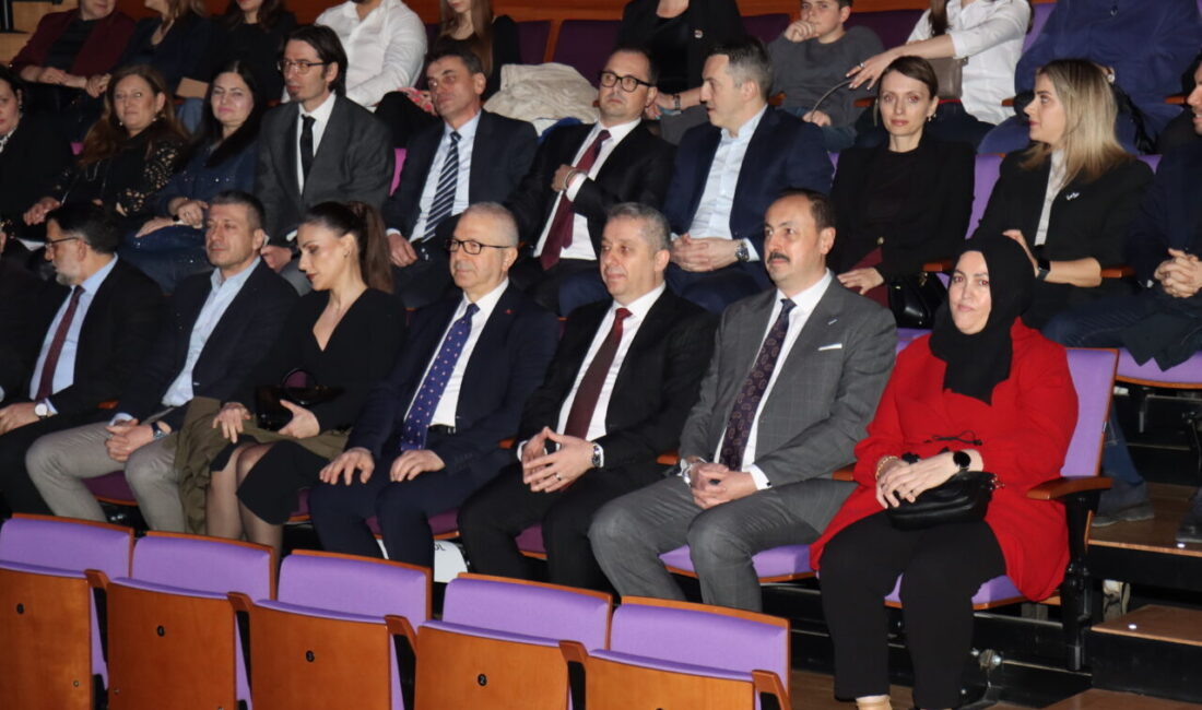 ÜSKÜP (AA) – Kuzey Makedonya'nın başkenti Üsküp'te "Makedonya Dünya Kardeşliği"