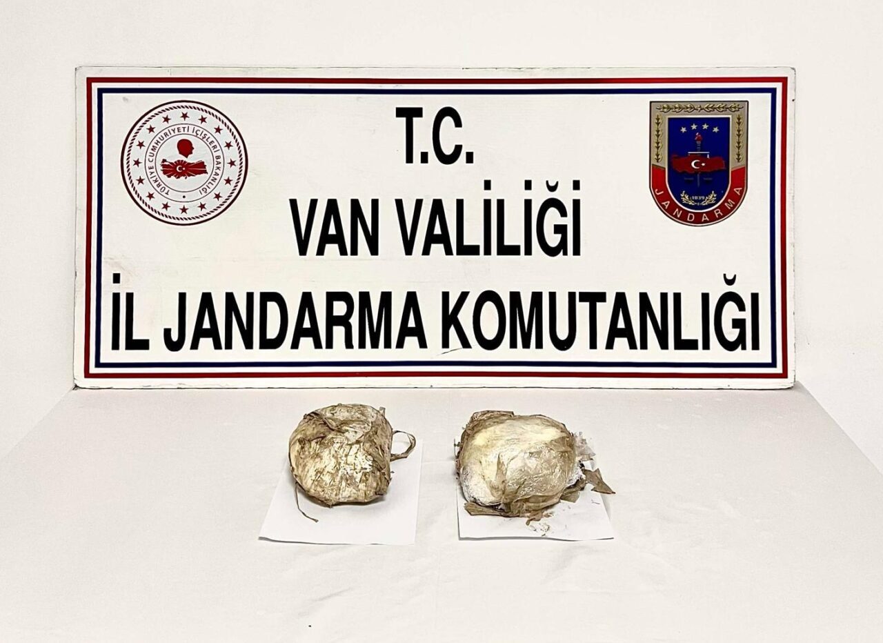 VAN (AA) – Van'ın Özalp ve Gevaş ilçelerinde 4 kilo