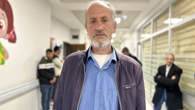 - "Okuldan geliyordum. Köpekler yukarıdaydı. Beni gördüler, hemen koşup geldiler.
