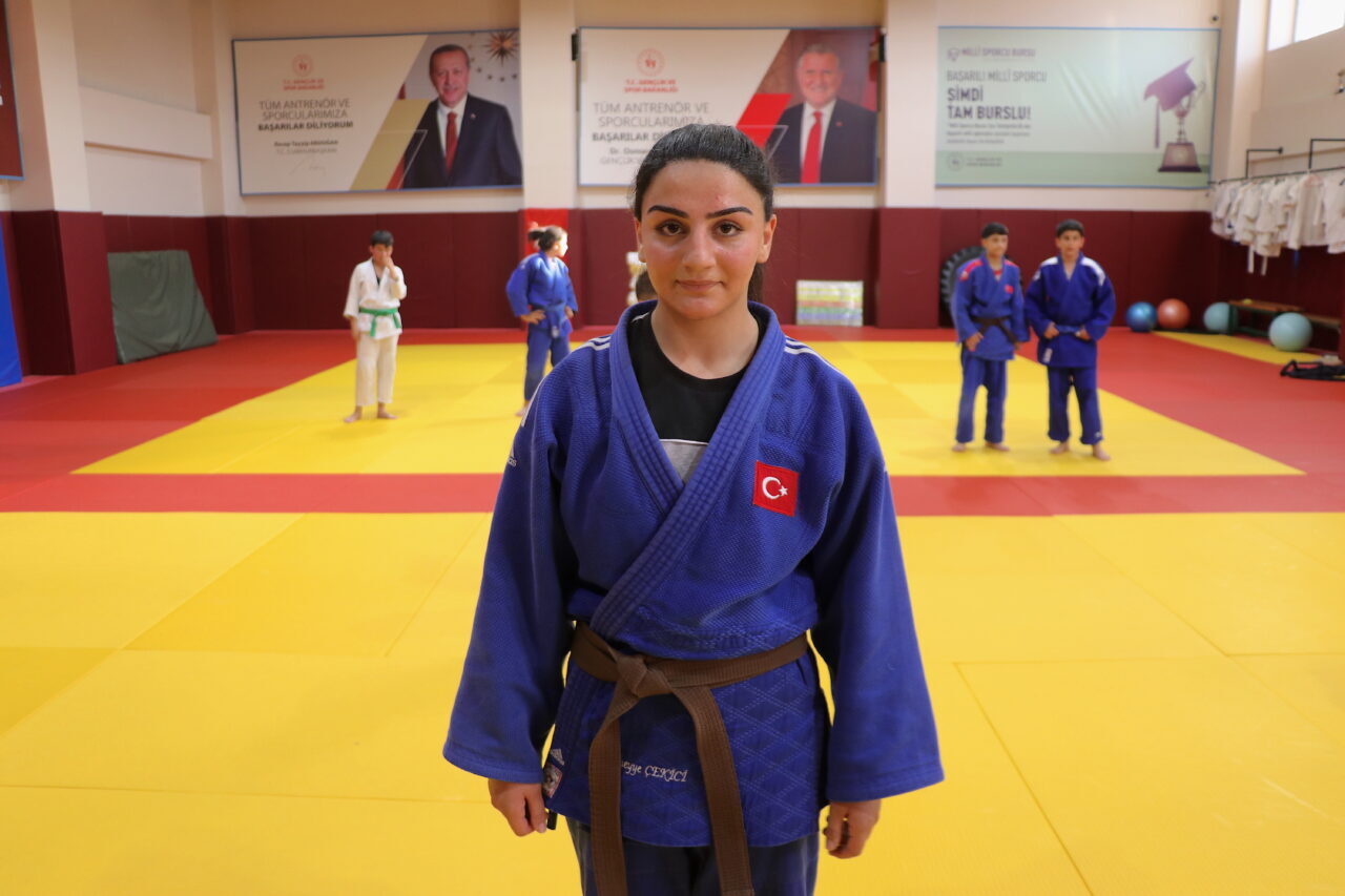 VAN (AA) – Gençlik ve Spor Bakanlığı tarafından Van'da 3