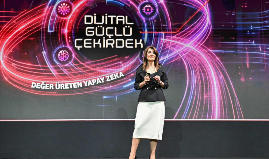 - Vodafone Türkiye CEO'su Engin Aksoy:
- "İş ortaklarımızla birlikte düşünen,