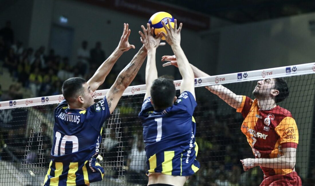 - Galatasaray HDI Sigorta: 3 Fenerbahçe Medicana: 1 
- Finale
