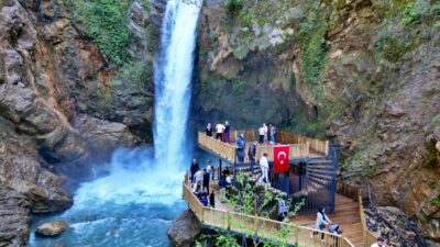 OSMANİYE (AA) – Osmaniye'de son aylarda etkili olan yağışlar Karaçay