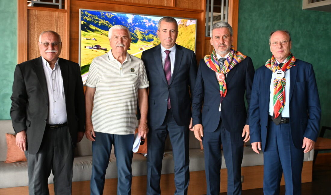 - Antalya Yörükler Derneği Başkanı Abdullah Duman:
- "Yörüklük bir yaşam,