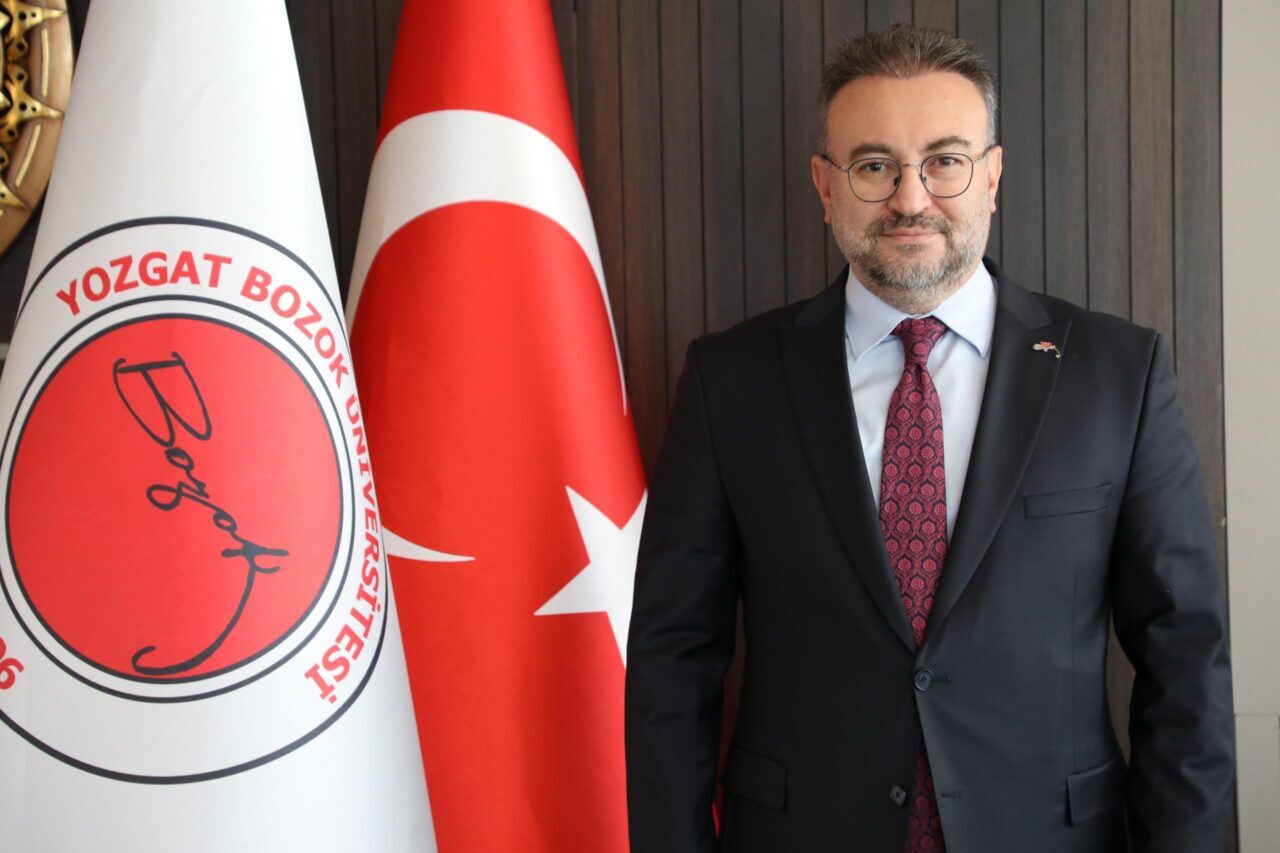 YOZGAT (AA) – Yozgat Bozok Üniversitesi Rektörü Prof. Dr. Evren