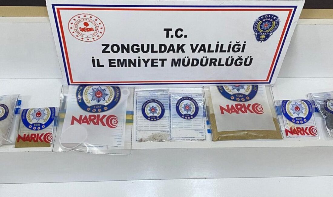ZONGULDAK (AA) – Zonguldak'ta düzenlenen uyuşturucu operasyonlarında 8 şüpheli tutuklandı.