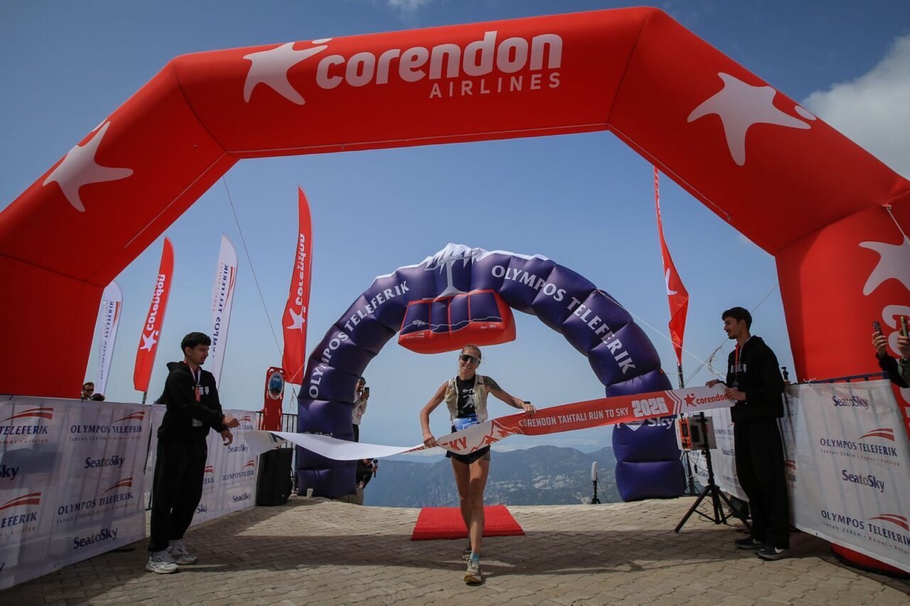 ANTALYA (AA) – Antalya'nın Kemer ilçesinde düzenlenen "12. Corendon Tahtalı