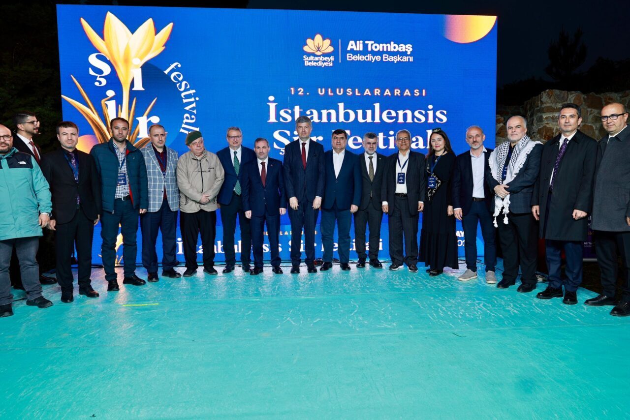 - Festival kapsamında konuk şairler, Sultanbeyli'deki eğitim kurumlarında düzenlenecek panellerde