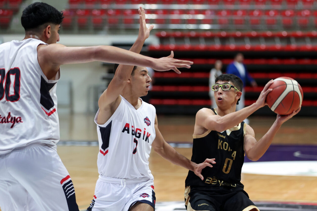 KONYA (AA) – 16 Yaş Altı Erkek Basketbol Türkiye Şampiyonası