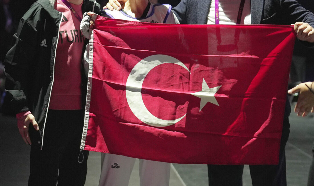 - Kadınlar 53 kiloda Merve Dinçel Kavurat, Avrupa şampiyonu oldu
