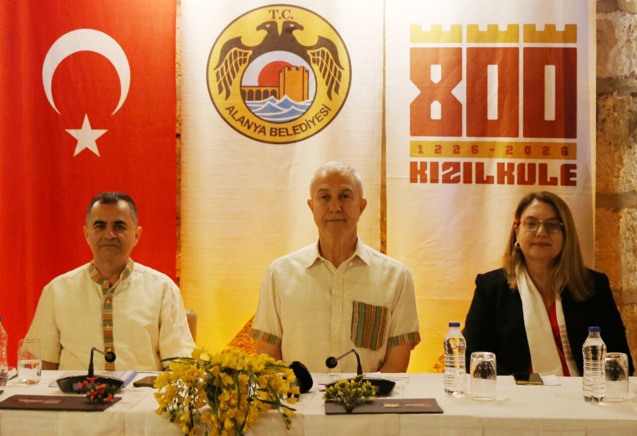 ANTALYA (AA) – Alanya Belediyesi tarafından düzenlenen 24. Uluslararası Alanya