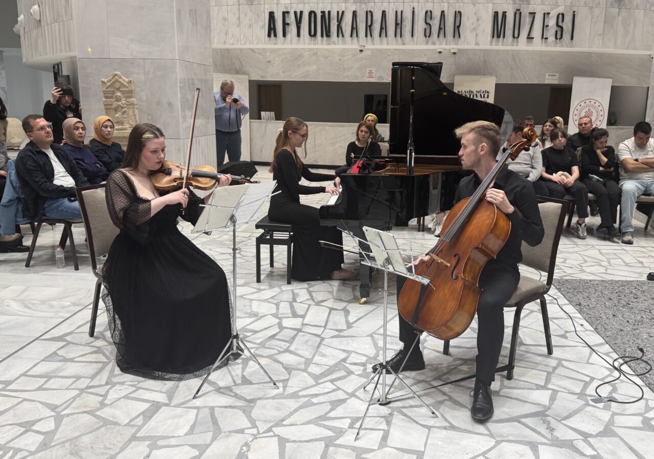 AFYONKARAHİSAR (AA) – 25. Afyonkarahisar Klasik Müzik Festivali'nin beşinci gününde