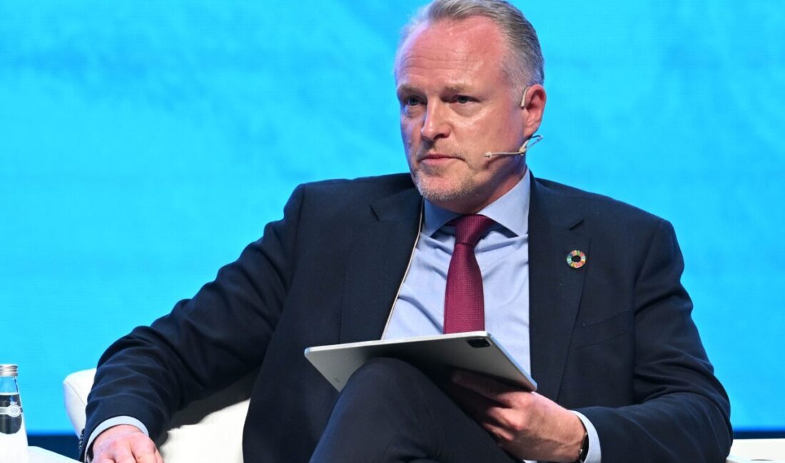 - Forumda konuşan uzmanlar, suyun iklim krizinin merkezinde yer aldığına
