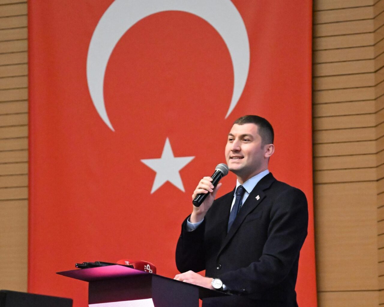 ORDU (AA) – Ordu'da, Altınordu Belediyesince düzenlenen "6. Ordu Edebiyat
