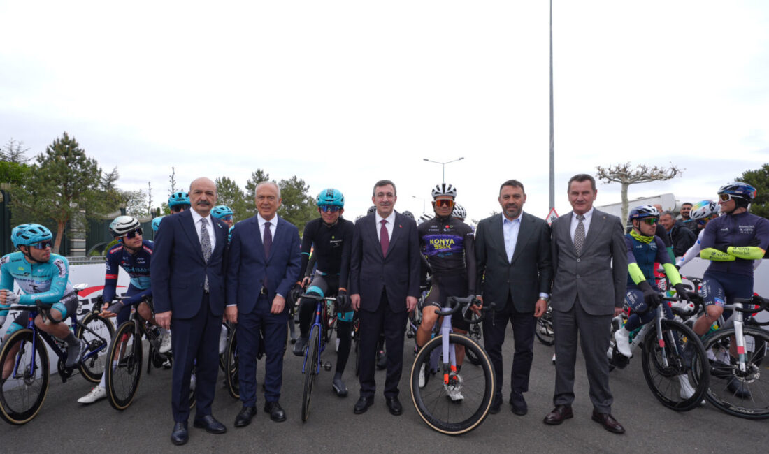 - Turun sekizinci ve son etabında 147 bisikletçi pedal çevirecek
-