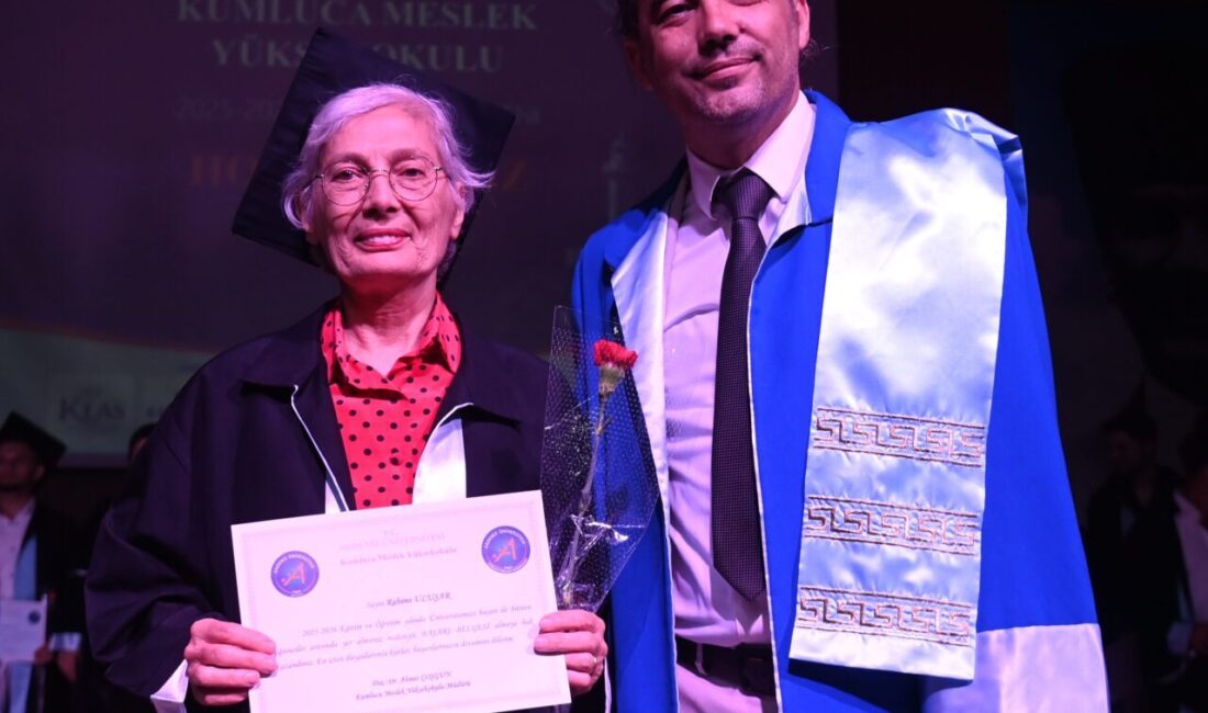 ANTALYA (AA) – Akdeniz Üniversitesi Kumluca Meslek Yüksekokulu Seracılık Programı'ndan