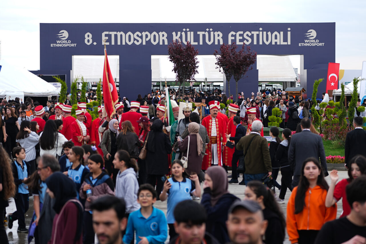 - Dünya Etnospor Konfederasyonu Başkanı Bilal Erdoğan:
- "4 gün boyunca