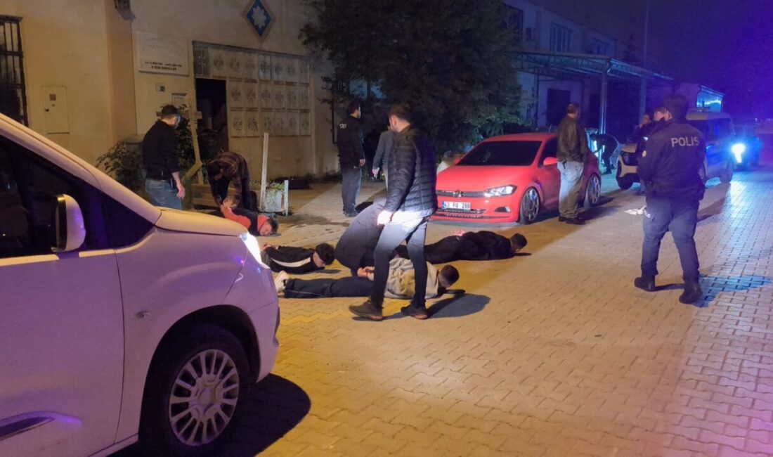KÜTAHYA (AA) – Kütahya'da, abart egzozlu otomobilin sahibine 46 bin