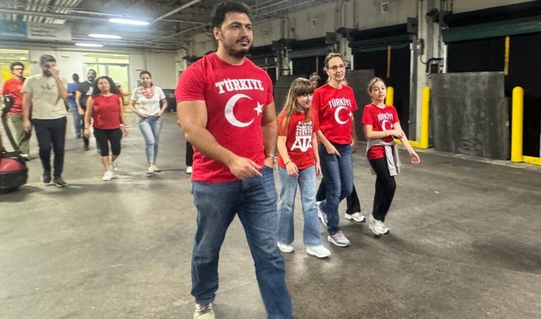 NEW YORK (AA) – ABD'nin Texas eyaletinde yaşayan Türk toplumu,