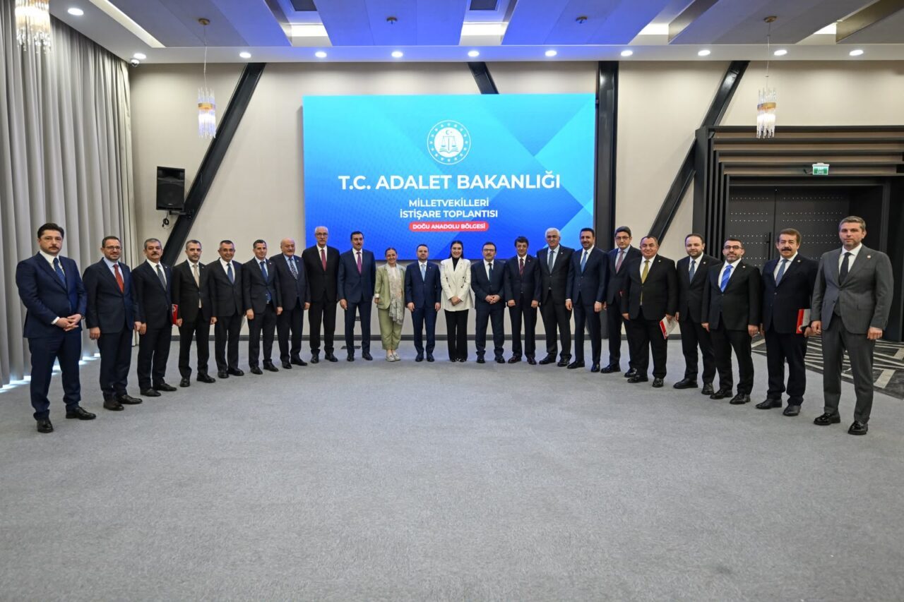ANKARA (AA) – Adalet Bakanı Akın Gürlek, Doğu Anadolu Bölgesi'ndeki