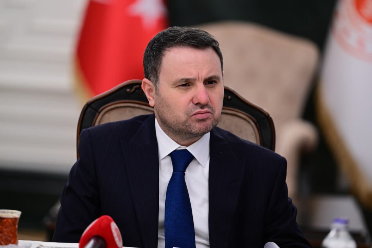 - "Rojin, hayatının baharında gelecekleri, umutları, hayalleri yarım kalmış bir