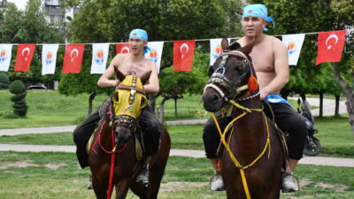 ADANA (AA) – Adana'da "Türkistan'dan Anadolu'ya 22. Uluslararası Çukurova Yörük
